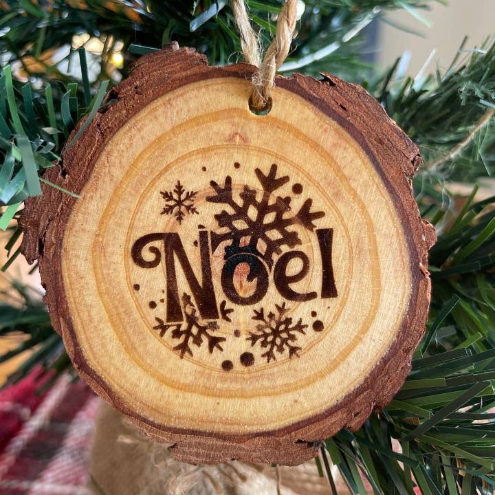 Ornamento de madera Noel para venta al por mayor de Engroovy Laser