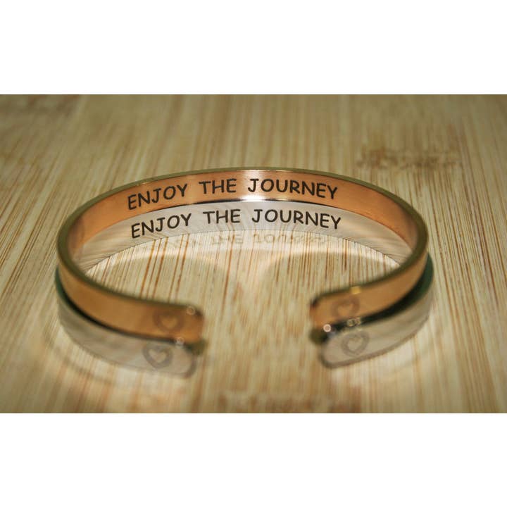 Genießen Sie die Reise Armband Schmuck Manschette für den Großhandel von Engraved4Ever