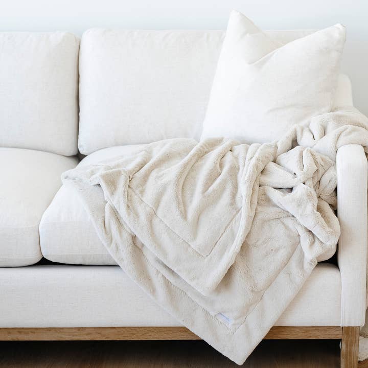 Saranoni - Wholesale Throw Blanket - LUSH THROW BLANKETS