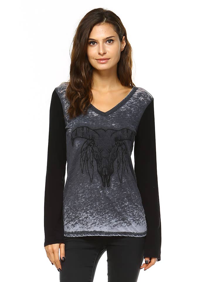 Oberteil mit ausgebranntem Ärmel und Longhorn-Stickerei für den Großhandel von Urban X Apparel