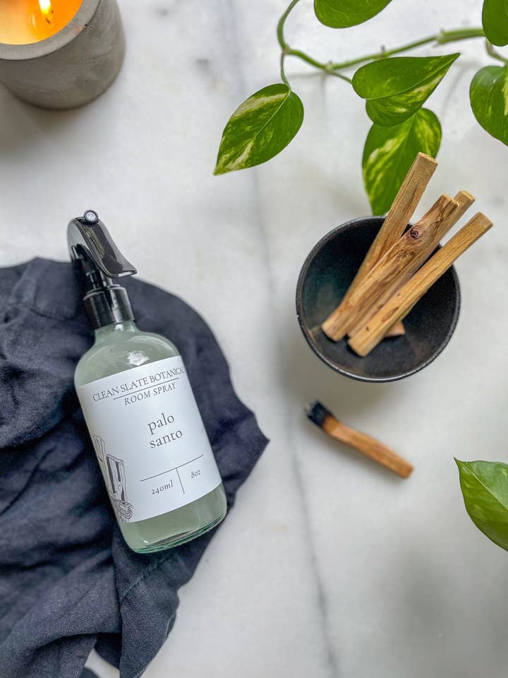 Palo Santo Vaporisateur pour la vente par Clean Slate Botanicals
