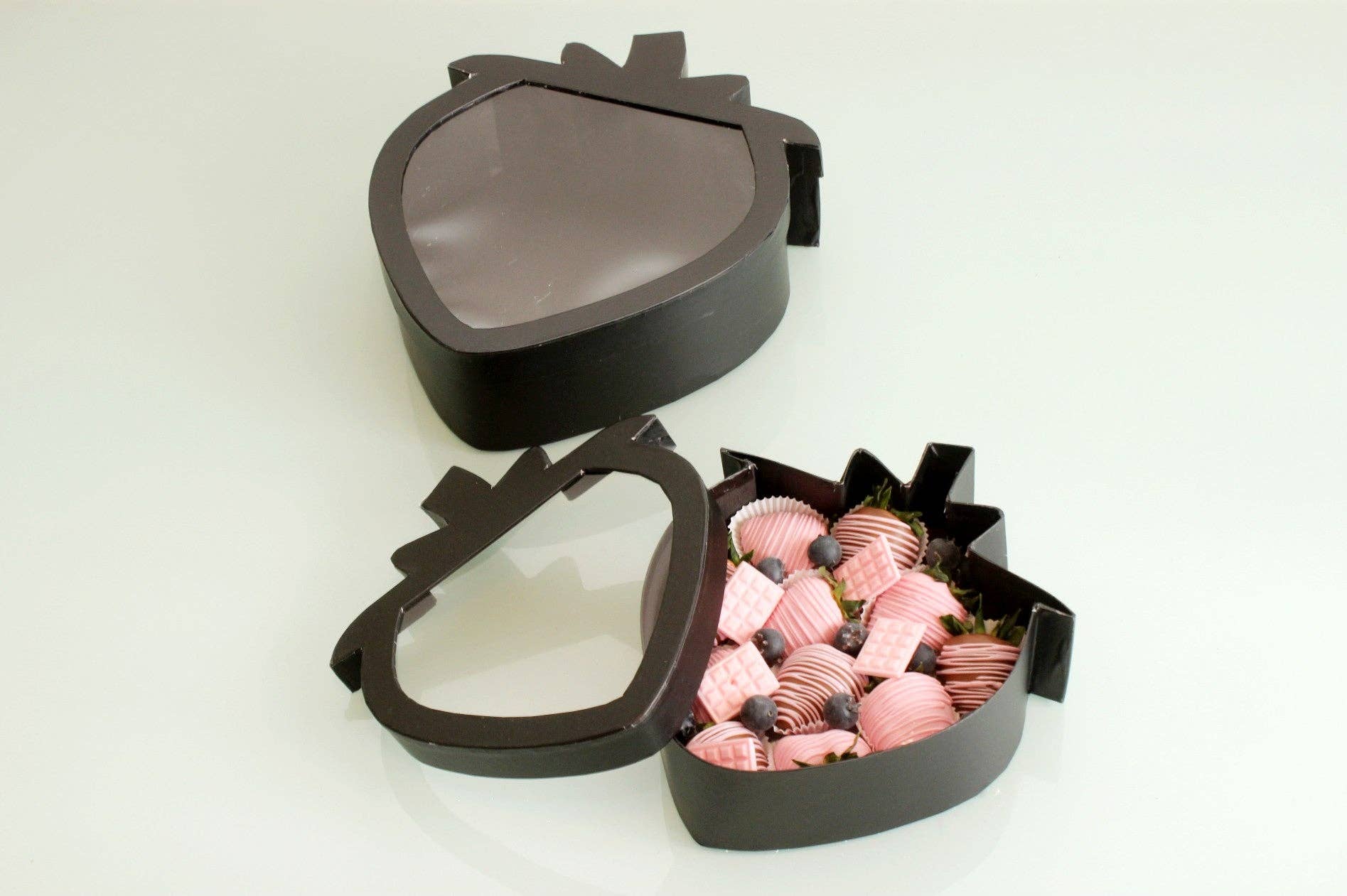 Elegant Design Supply - Wholesale Gift Box - Strawberry Shaped Gift Box12