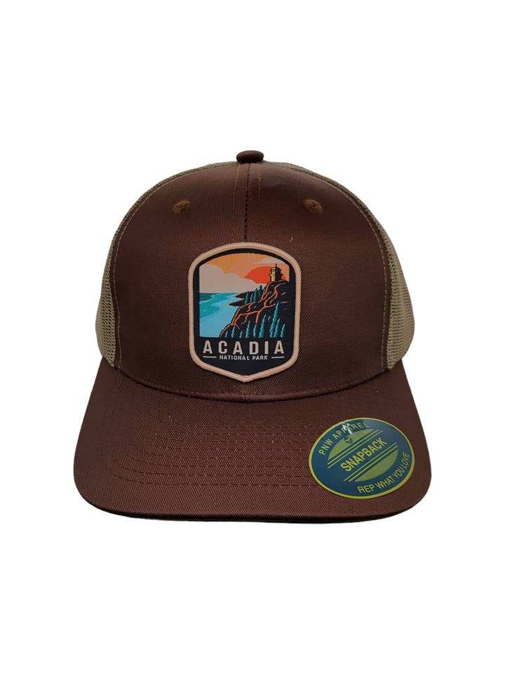 Cappello Trucker del Parco Nazionale di Acadia – Cappello Snapback da Esterno per la vendita all'ingrosso da parte di PNW Apparel