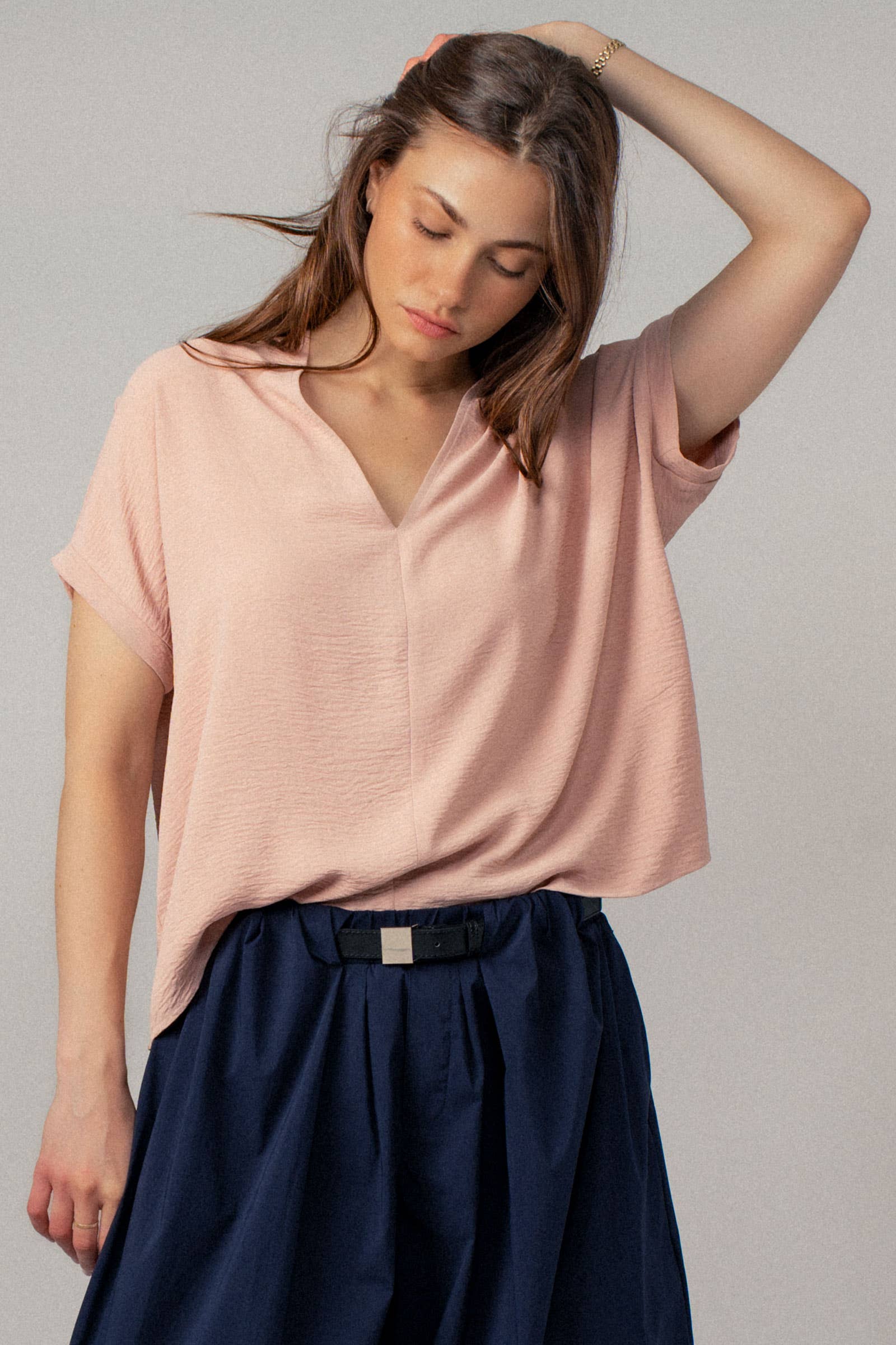 Urban Daizy - Wholesale Blouse - Women's - Relaxed V-Neck Top with Folded Sleeves5