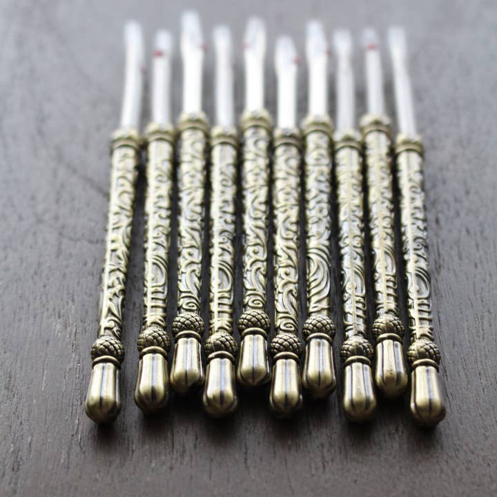 NNK Press - Wholesale Embroidery/Cross Stitch Supplies - Metal Engraved Seam Rippers (Set of 10)1