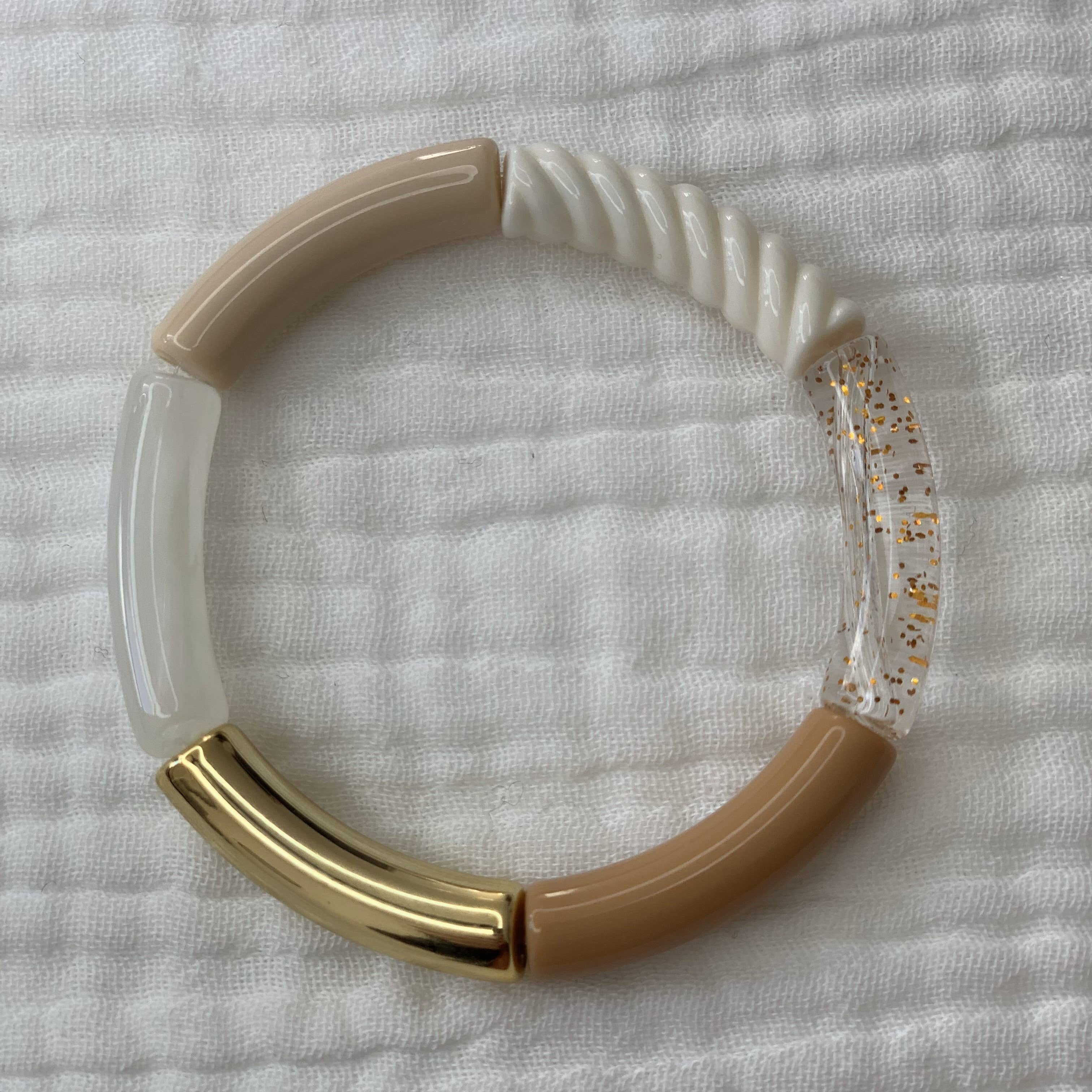 Manacreations – Pulseira de missangas por atacado – Pulseiras elásticas com canos curvos em tons bege e écru9