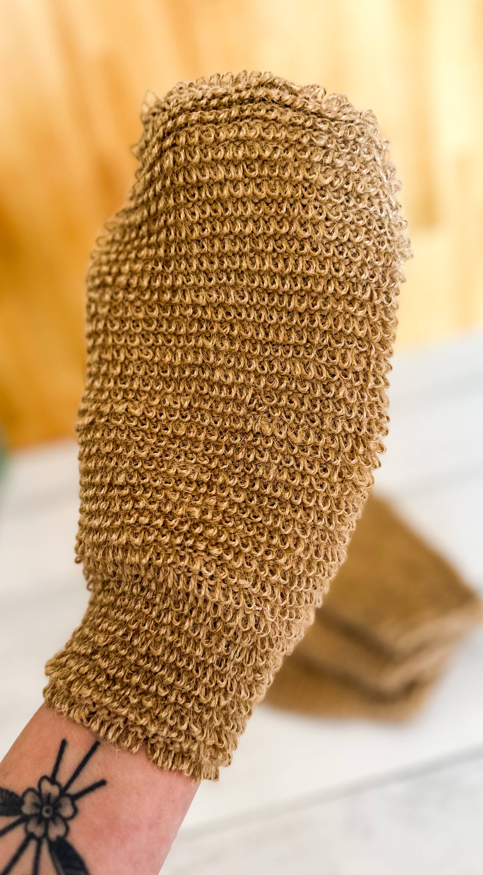 Two Tree Soaps - Wholesale Bath Pouf/Sponge - Hemp & Jute Shower Mit1