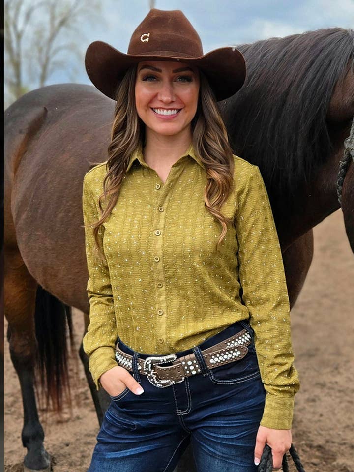 Cardigan con bottoni e cristalli d'argento leggero ed elasticizzato per la vendita all'ingrosso da parte di Cowgirl Tuff Co. / B. Tuff Jeans