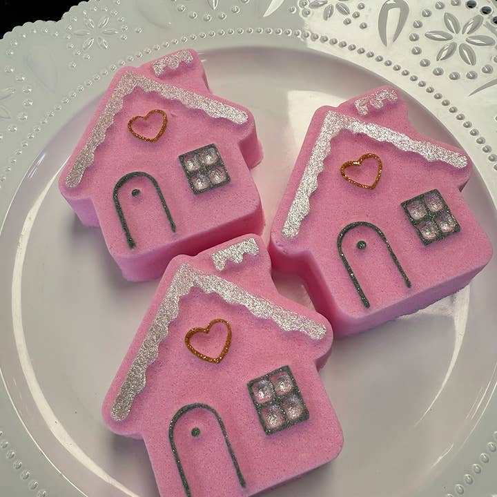 Poppy & Thyme - Wholesale Bath Bomb/Fizz - "Sugar Plum Cabin" Bath Bomb