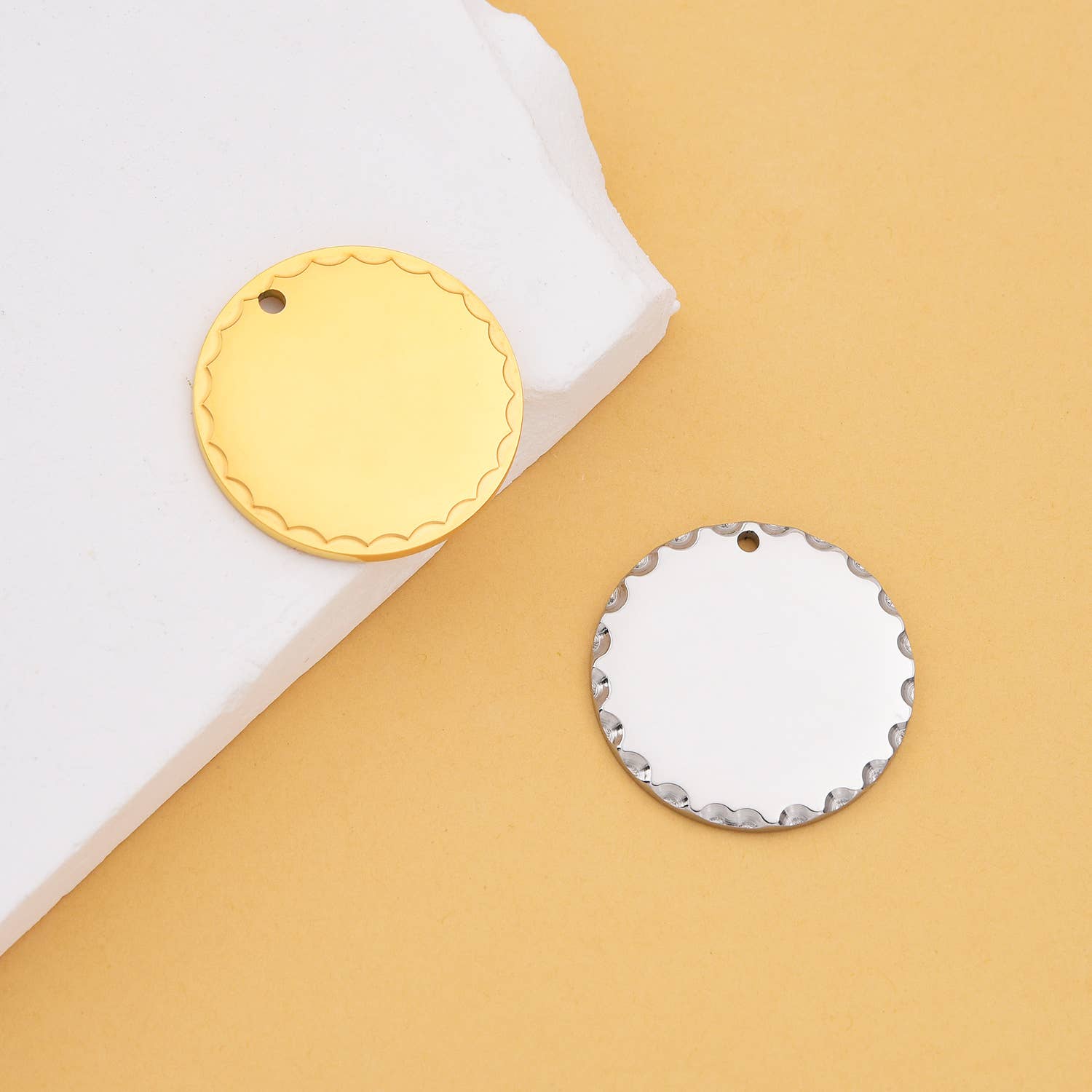 Beads Creation - Wholesale Individual Charm/Pendant - Stainless Steel Circle Round Charm Blank for Engrave, CP21391