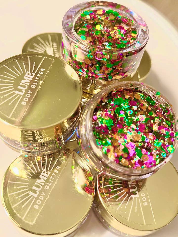 Mardi Gras Glitter pour la vente par Lume Body Glitter