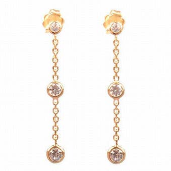 Klassieke diamanten oorbellen met glitter en hangers. voor wholesale door Inspirit Designs