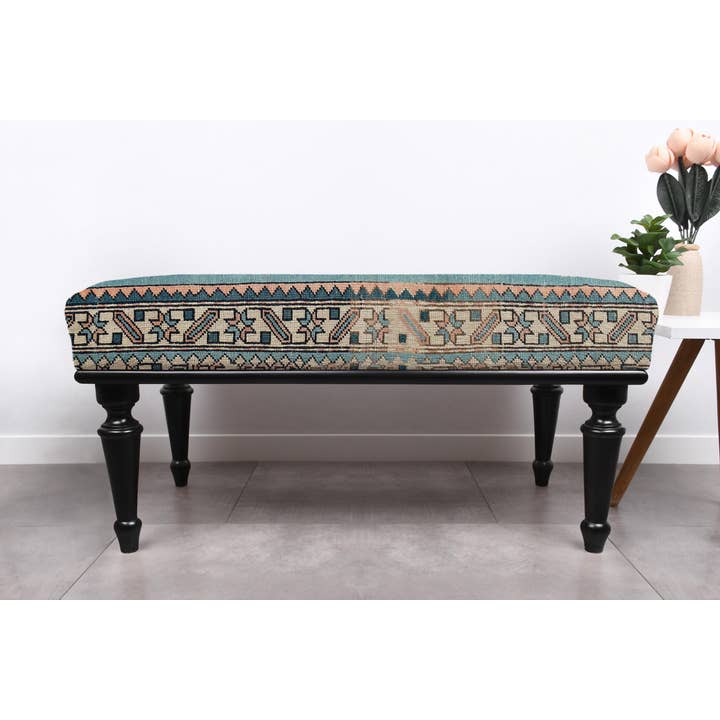 The Loom Wholesale - Vente Bancs - Banc traditionnel avec tapis turc et pieds en bois massif2