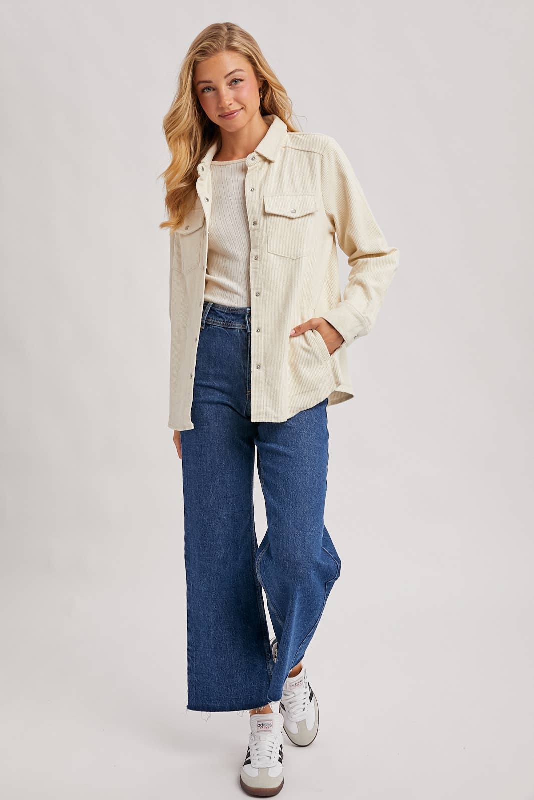 Bluivy – wholesale Shirt Jacket/Shacket - Women’s – CORDUROY BUTTON DOWN SHACKET WITH POCKETS16