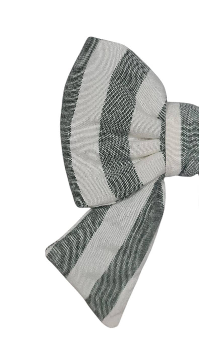 Lunaria Lab - Wholesale Christmas Decoration - Padded Bow in Wide Striped Cotton 14x15cm25