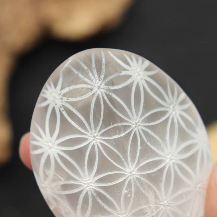 Natures Artifacts Inc – wholesale Spiritual stone/crystal – Selenite Engraved Palm Stone with Flower of Life6
