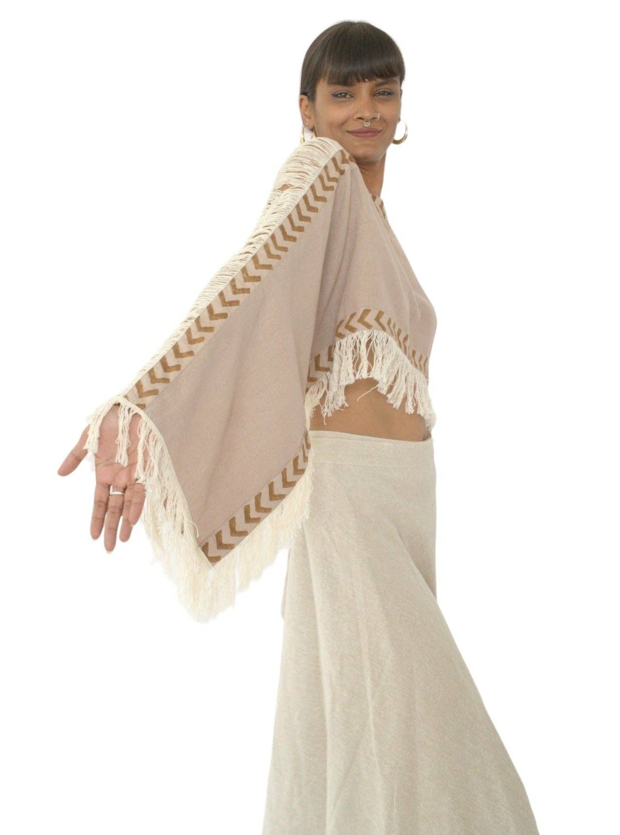 Sacred Ceremony – wholesale Blus - Dam – Dusty rose croptop med långa ärmar och fransar5