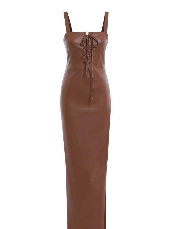 Robe longue sans manches en faux cuir marron pour la vente par Noece
