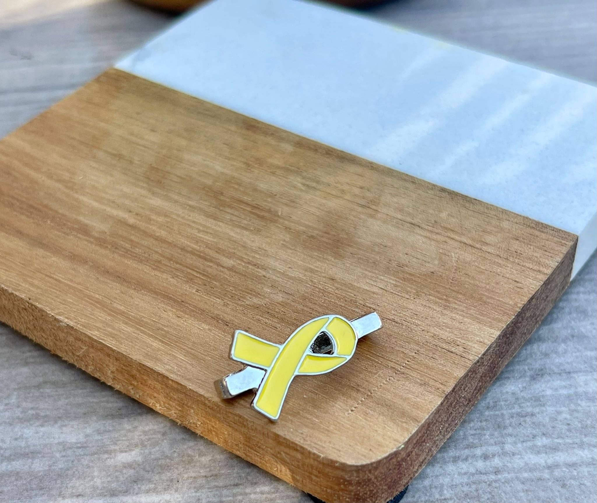 Koch La Ni Jewelry – wholesale Individual charm/pendant – Yellow Ribbon Charm Watch Band  – #BringThemHomeNow6