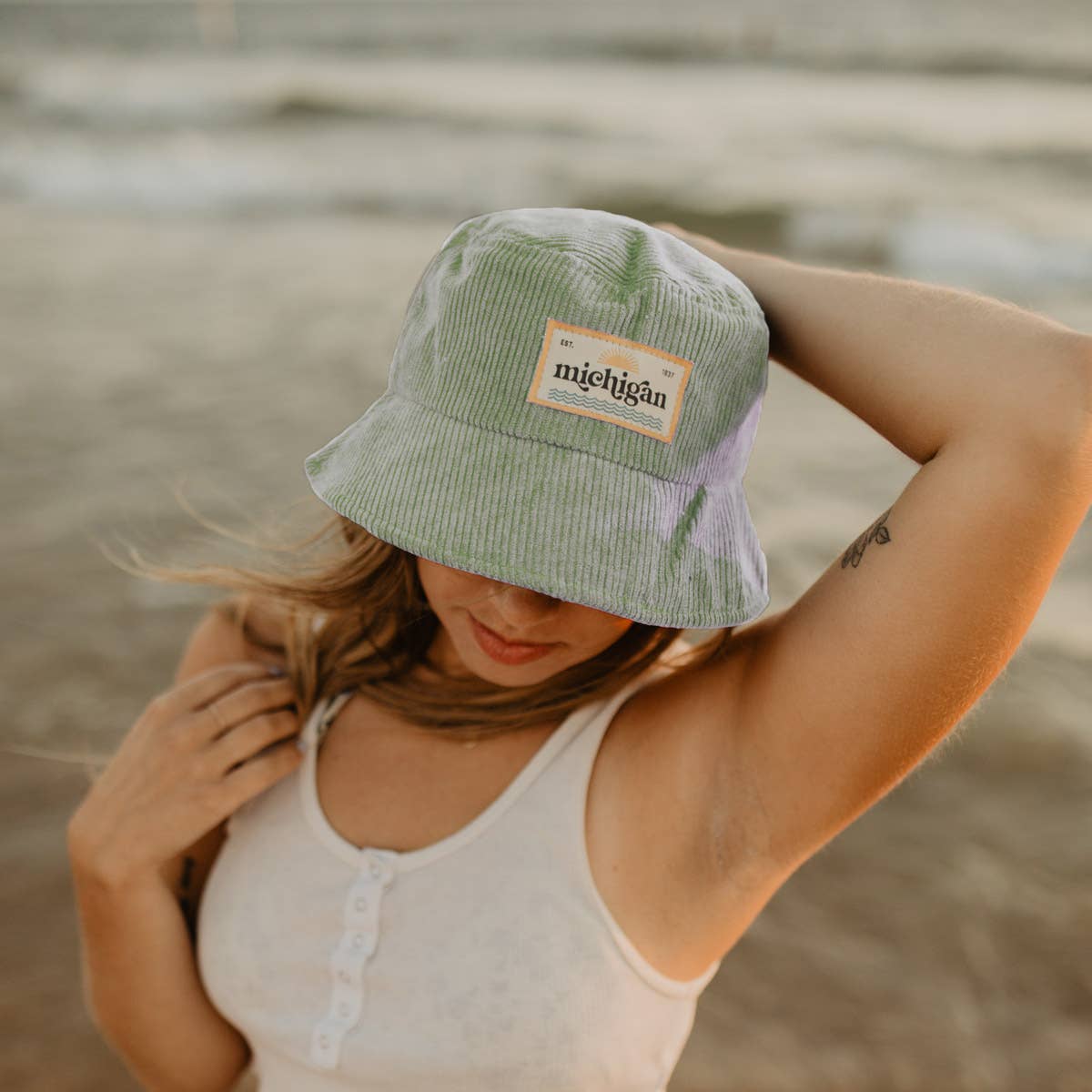 Stuck on Michigan - Vente Bob – femme - Chapeau seau en velours côtelé Patch Michigan – Édition texture vintage3