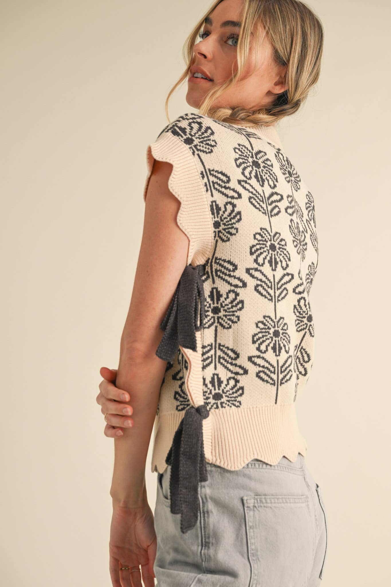 &MERCI – wholesale Tröjväst – Dam – MOCKNECK BLOMMIG TRÖJVÄST MSW10743106