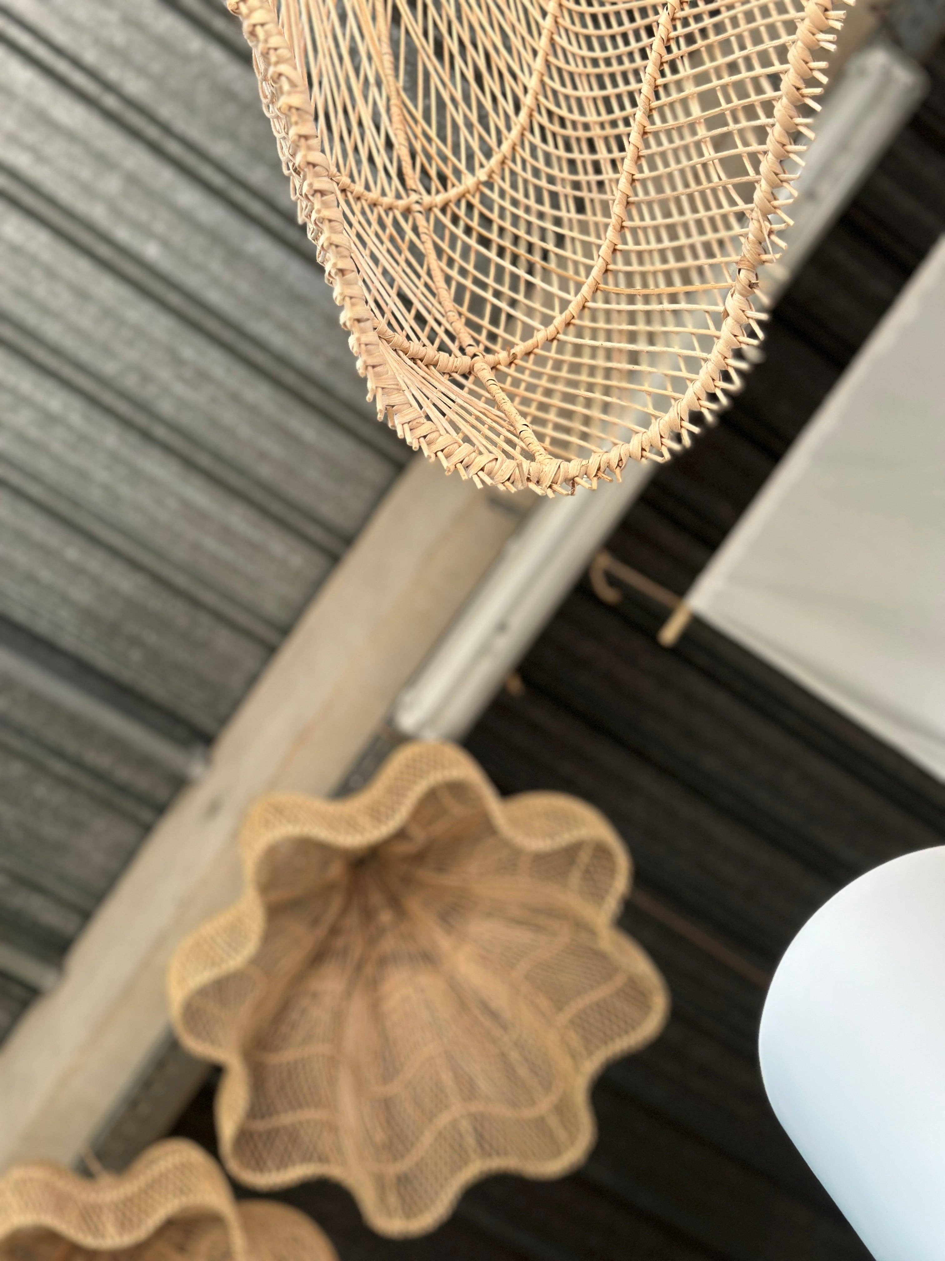 Office Objets - Wholesale Chandelier/Hanging Light - Immense rattan suspension in the shape of a flower, tulip, corolla H:1m; D:1m50146