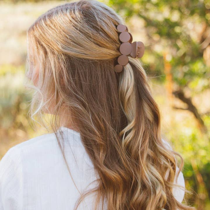 Shop Andi - Wholesale Hair Clip - Women's - Circles Claw Clip22