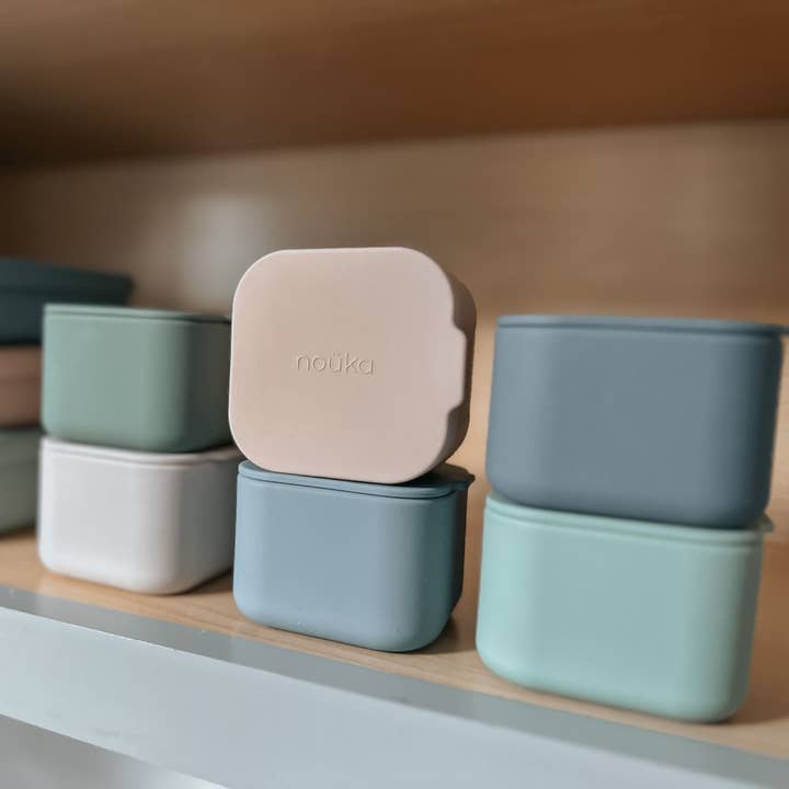 Maighan Distribution - Wholesale Food storage container - noüka Mini Snack Cups 2 PK - Soft Blush/Dust6