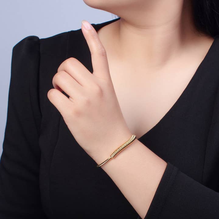 Aim Eternal - Vente Bracelet manchette - Bracelet manchette à spirale en argent doré délicat pour bijoux empilables5
