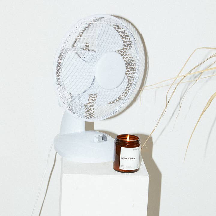 Earl of East - Venta al por mayor Velas en tarros - Atlas Cedar | Vela de cera de soja 170 ml2