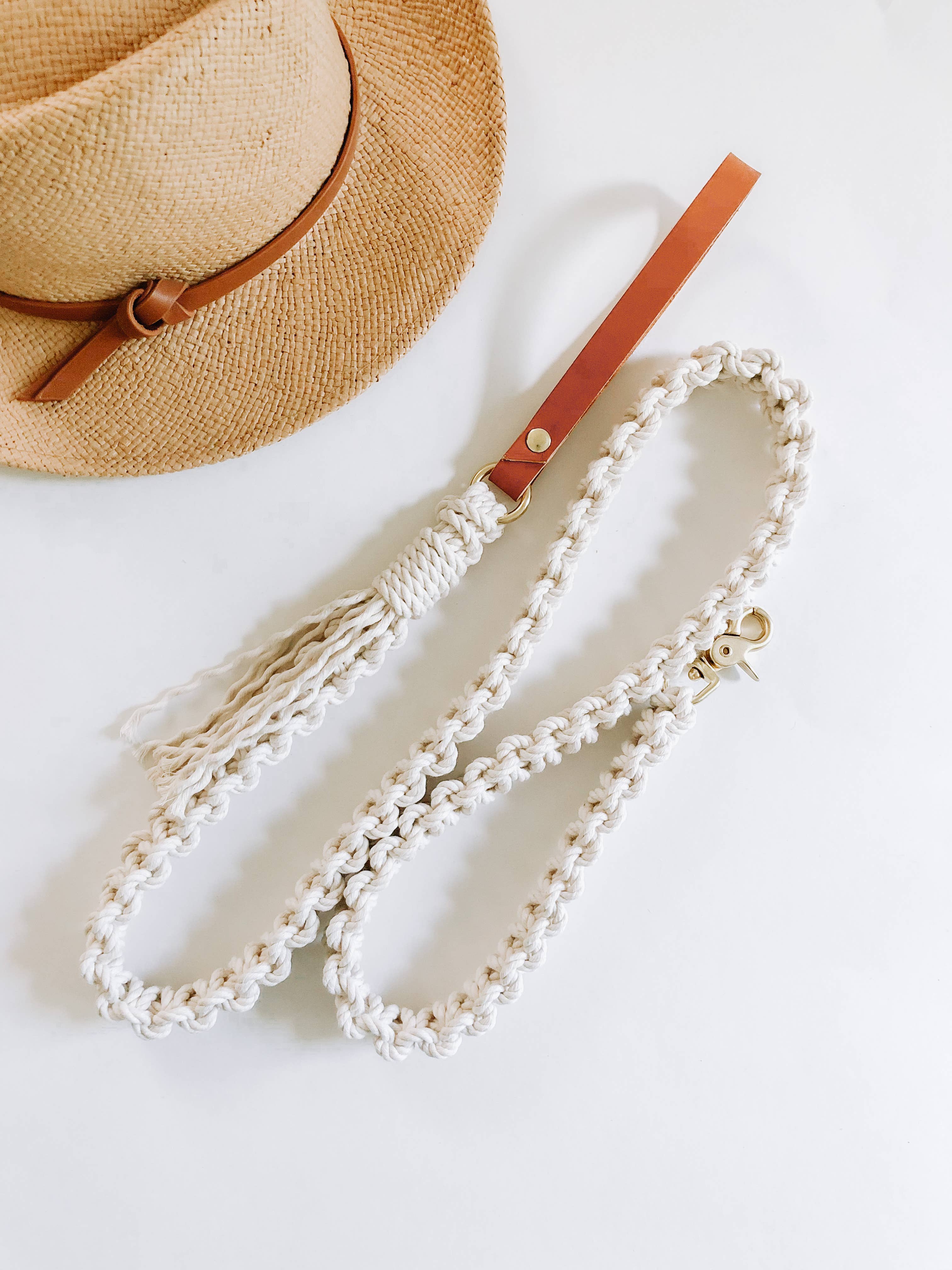 EMBER & IVORY - Wholesale Pet Leash - Dog - Macrame Dog Leash w/ Leather Handle - Natural Ivory Rope1