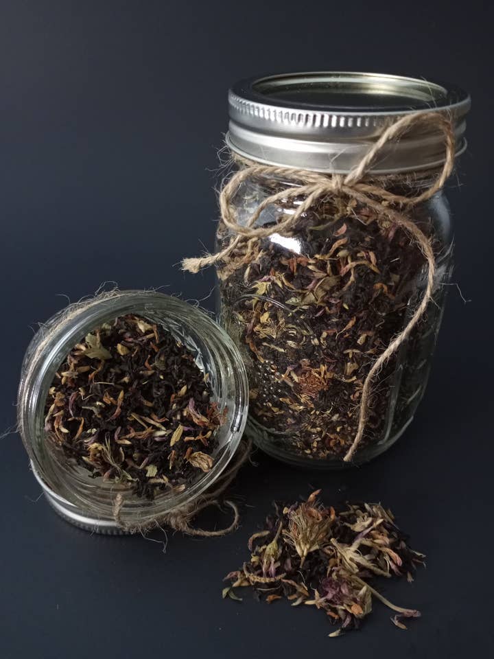 "CHAI CLOVER" THEE 16 OZ. voor wholesale door Natural Health And Skin