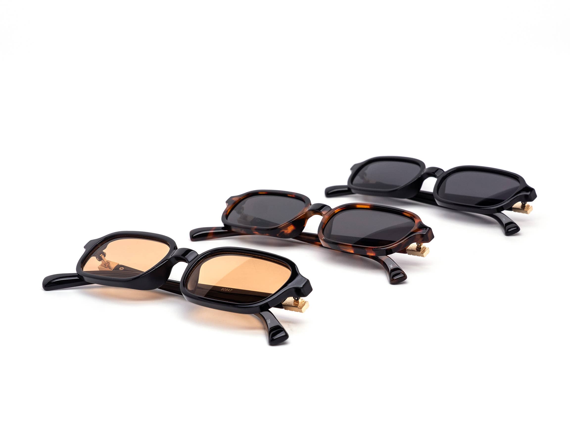 Wholesale Minimal Skinny Oval Rectangle Metal Accents Sunglasses for ...