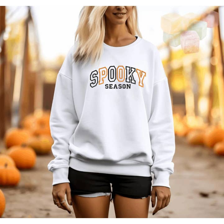 Felpa Spooky Season per la vendita all'ingrosso da parte di Sincere Sentiments LLC