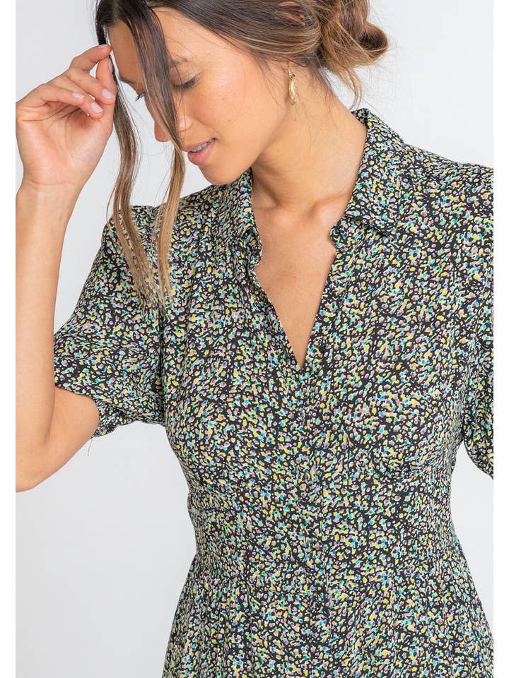 Noir/citron vert Robe longue abstraite à manches bouffantes en vente sur Faire8