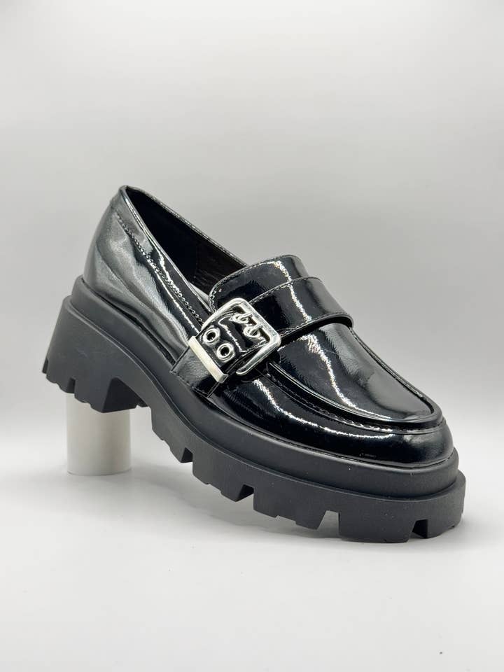 WILADY - Wholesale Loafers - Women's - Ivory Nobility loafers