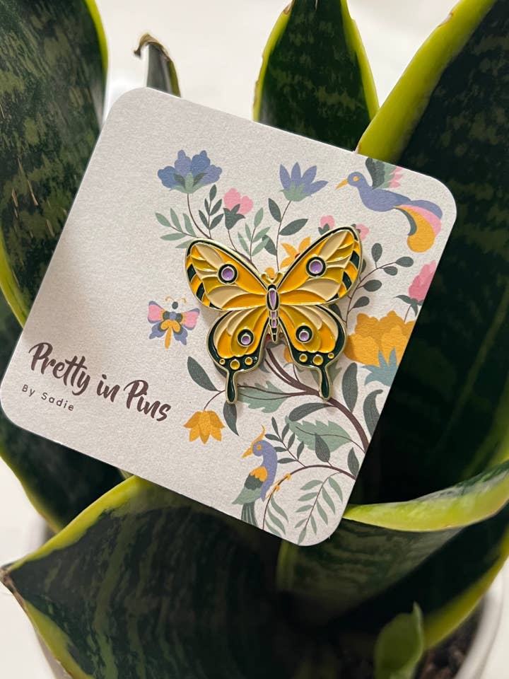 Farfalla color burro Pin per la vendita all'ingrosso da parte di Riddle Boutique