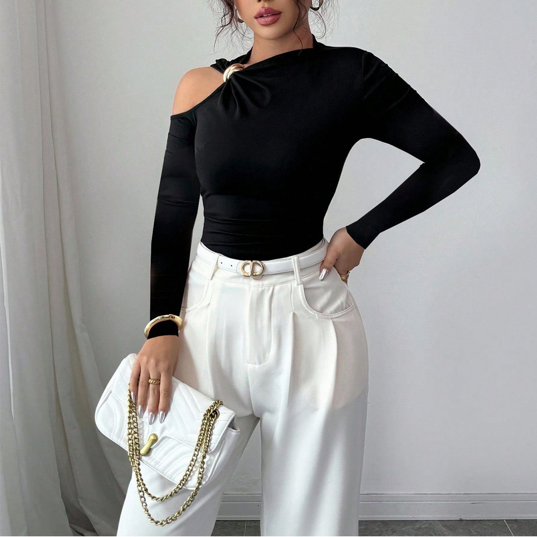 UNISHE - Wholesale Blouse - Women's - Asymmetrical Neck One-Shoulder Metal Decor Fitted Top ZK36712