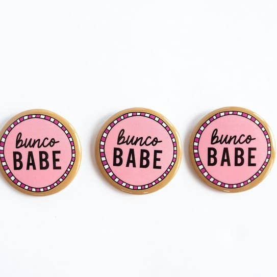 Francine and Georgia – Engroshandel Reversnål/knap – Bunco Club-knap2