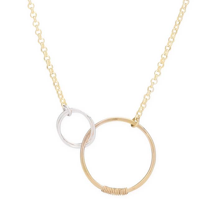 Freshie & Zero - Vente Colliers à pendentif - Collier d'amour, maillons originaux d'amour, mère et deux enfants1