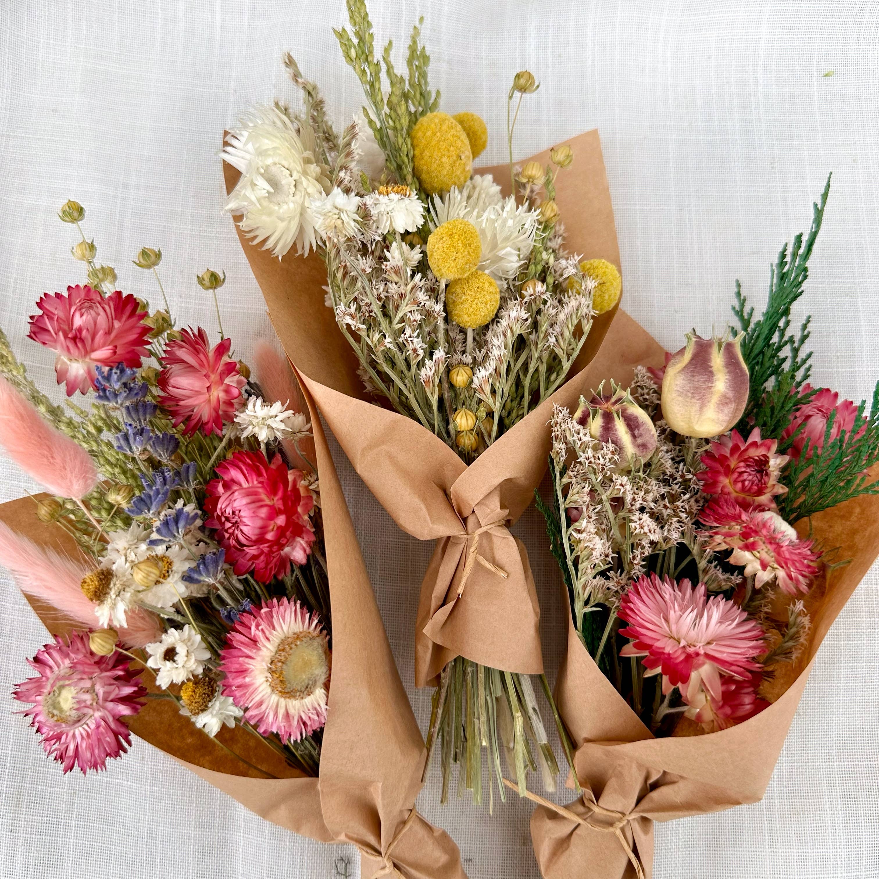 CA Studios - Wholesale Dried/Pressed Flowers - Happy Mother's Day Bouquet Bag Dried Floral Gift12