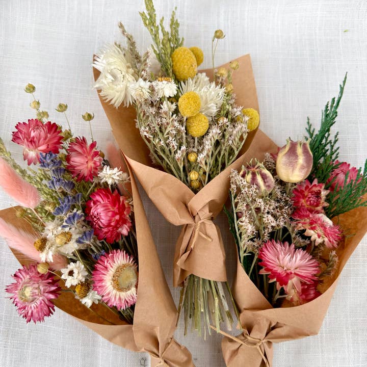 CA Studios - Wholesale Dried/Pressed Flowers - Happy Mother's Day Bouquet Bag Dried Floral Gift12