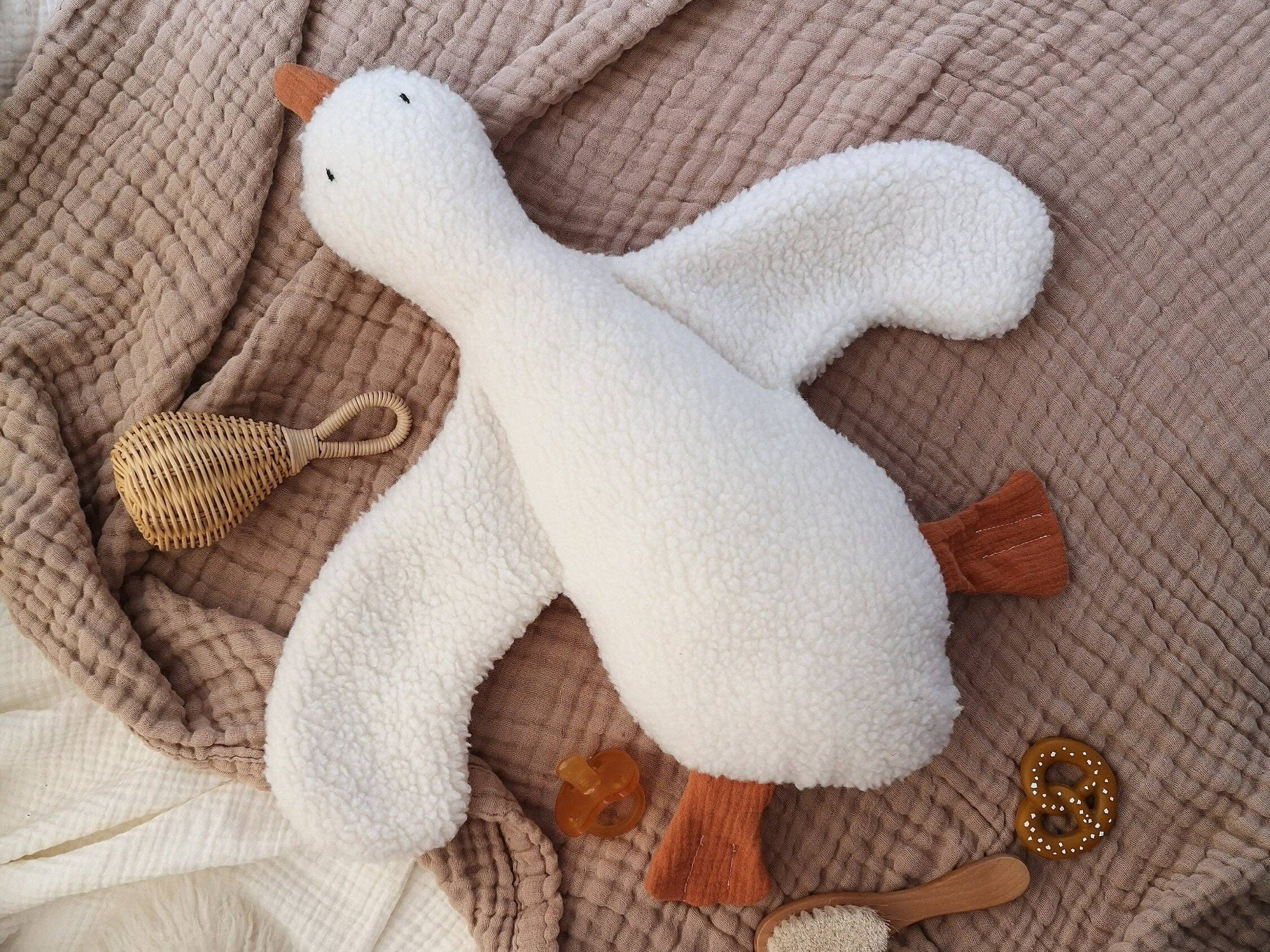 The Butter Flying - Wholesale Stuffed/Plush Toy - Kids & Baby - Stuffed Goose Plush4