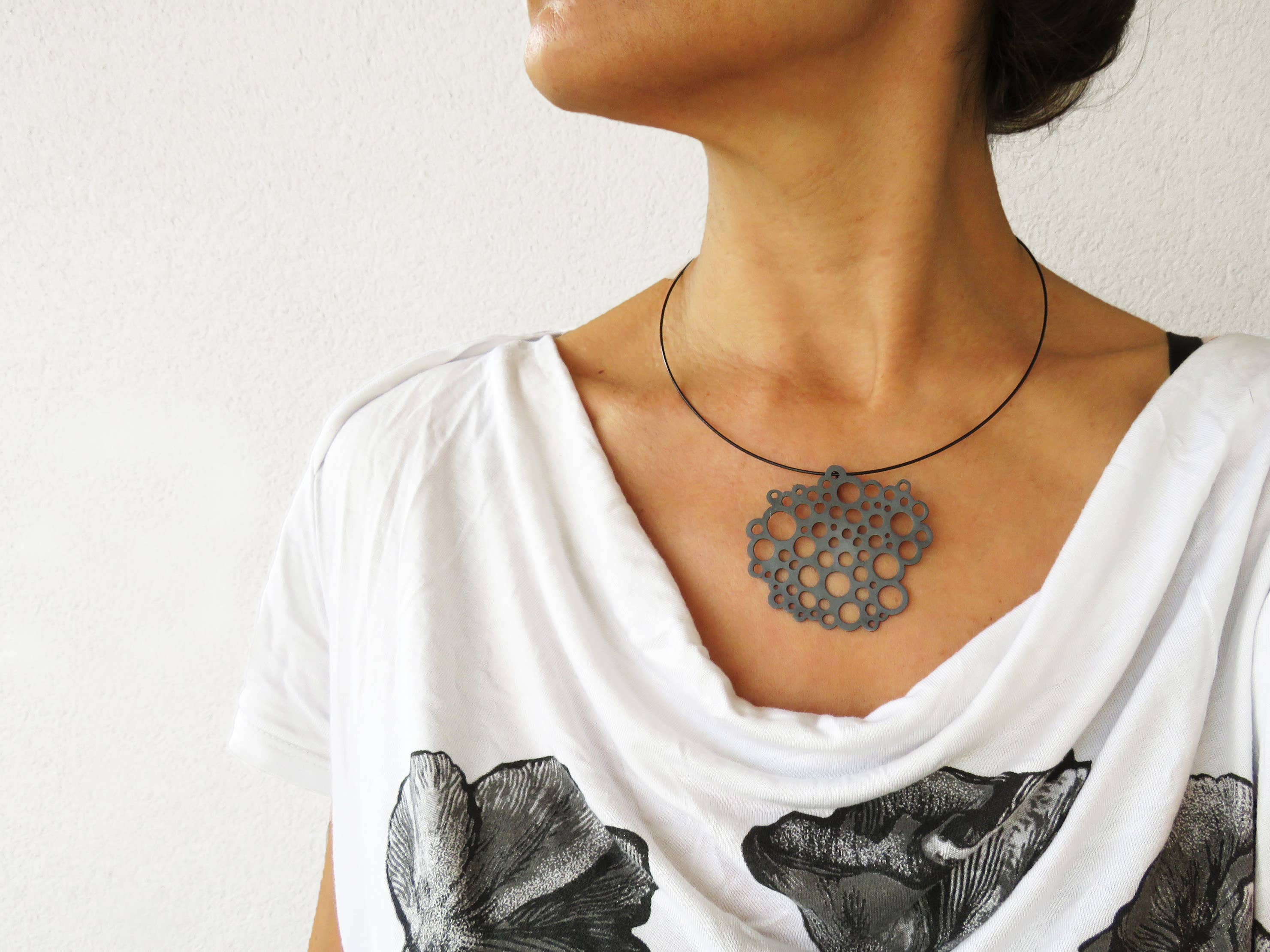 Kimya Joyas - Wholesale Pendant/Charm Necklace - Large Circles Oxidized Silver Pendant, Contemporary Pendant1