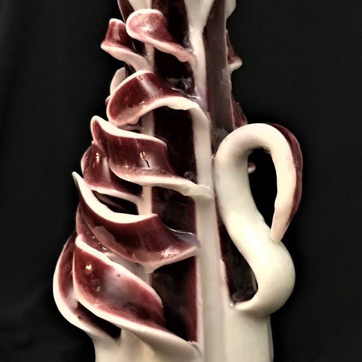 Geschnitzte Schwan für den Großhandel von The Village Candle Shop