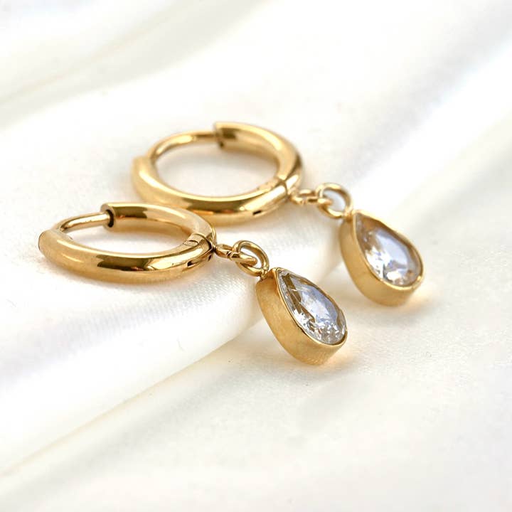 Blueyejewelry – wholesale Hoop-örhängen – Vattentäta diamantringar med diamantberlock - örhängen i ringform1