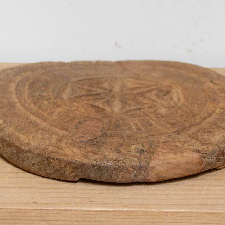 De-cor - Wholesale Decorative plate/dish/bowl - Farmhouse Round Carved Plate3