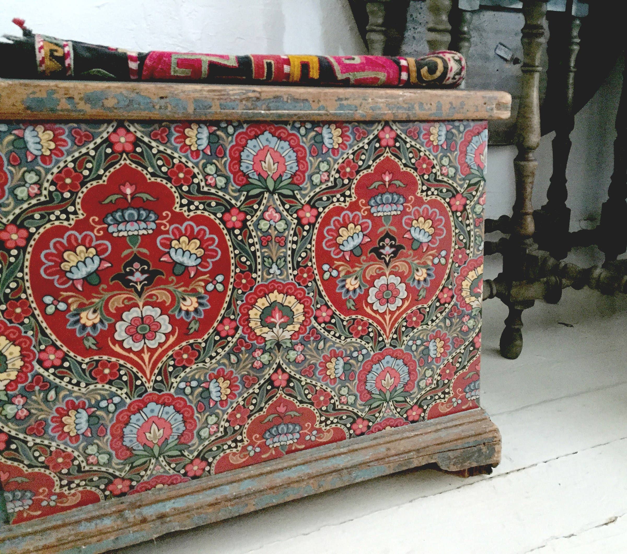 JCampbell – wholesale Wallpaper – Frieda Wallpaper Sheets3