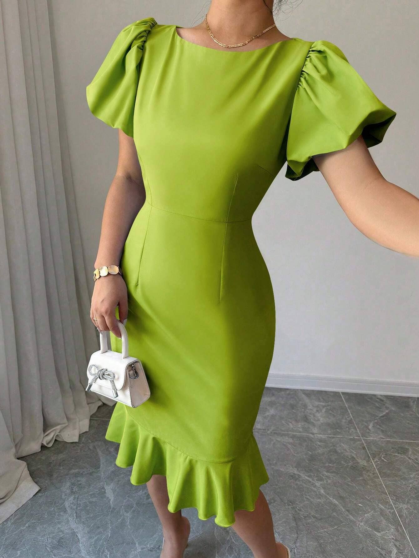 UNISHE - Vendita all'ingrosso Vestito - Donna - Abito a sirena con maniche a lanterna sexy e volant GSS1306