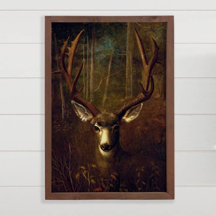 Stag Resting - Décoration murale sur toile de cerf - Décoration murale encadrée en bois pour la vente par Hangout Home